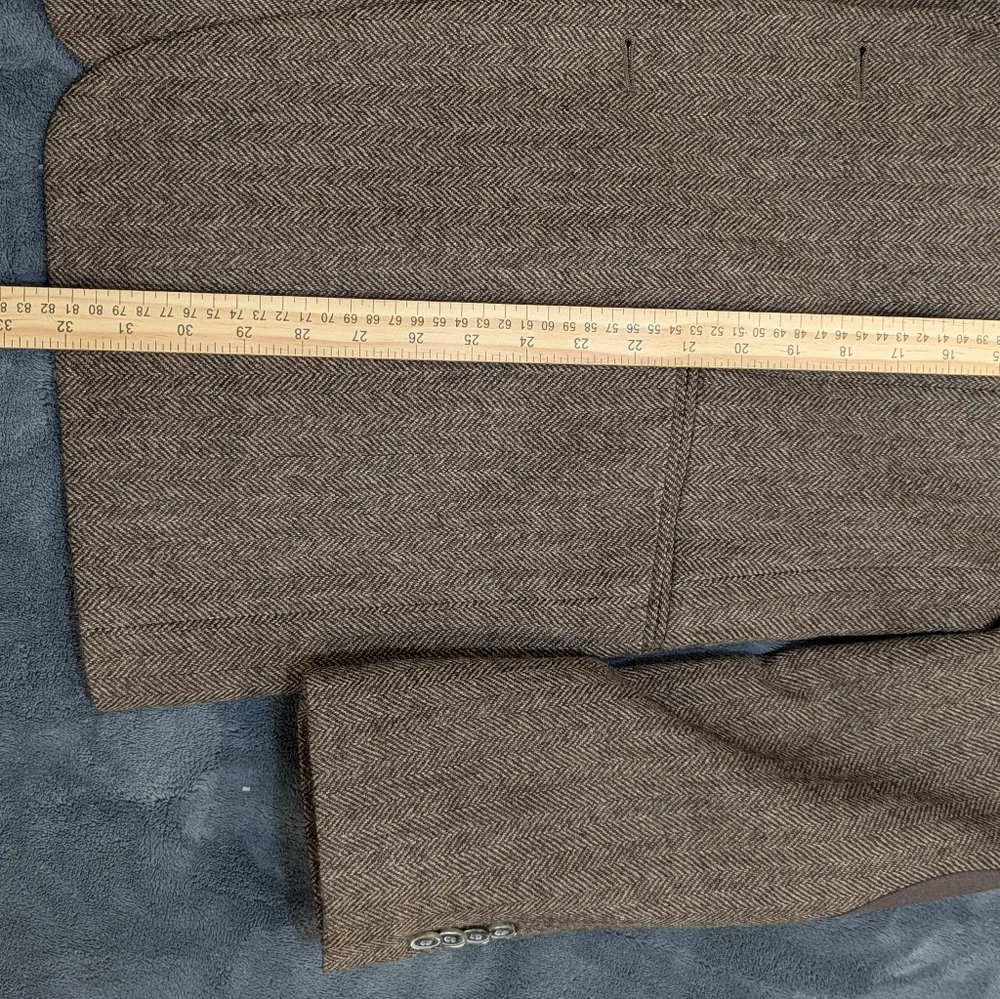 Jos.A.Bank Men's Herringbone Brown 100% Wool Blazer With Suede Elbow Patches 44L